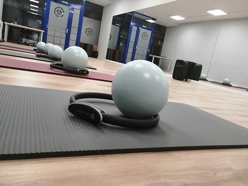 Centro clases colectivas de pilates con grupos reducidos y quiromasajes en Madrid Centro clases colectivas de pilates con grupos reducidos y quiromasajes en Madrid